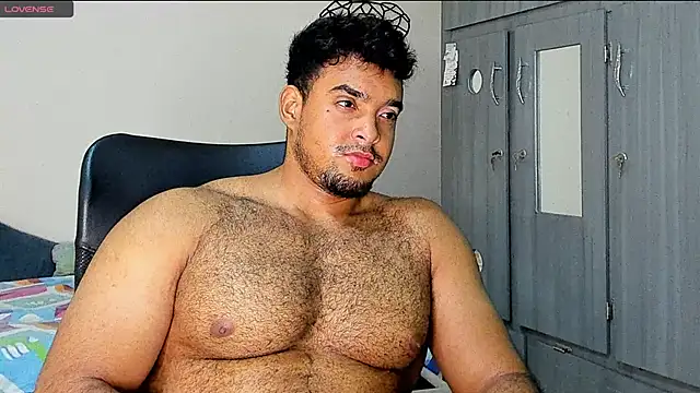 Big furry bear13 online show from 01-17-25, 08:24