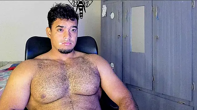 Big furry bear13 online show from 01-18-25, 06:24