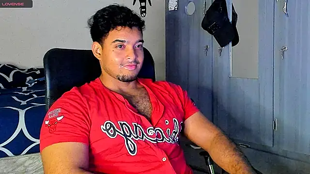 Big furry bear13 online show from 03-06-25, 05:35