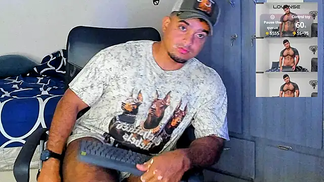 Big furry bear13 online show from 03-09-25, 09:57