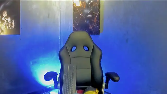 Big furry bear13 online show from 09-30-25, 05:23