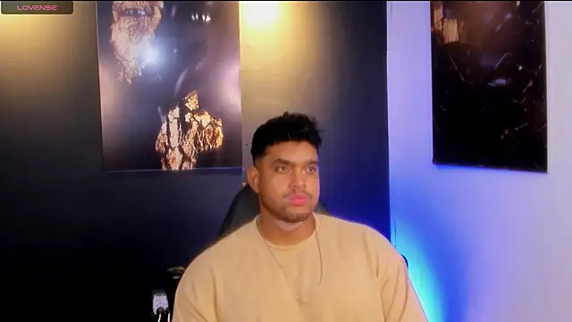 Big furry bear13 online show from 11-14-25, 06:56