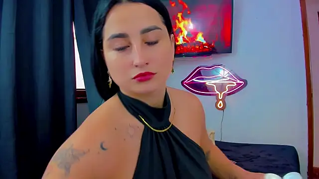 sunshine uwu22 online show from 02-12-26, 06:36