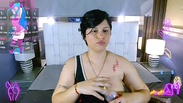 Snapshot of Annie_Catt_ chatting on 03-10-26, 06:35 Annie Catt online show from 03-10-26, 06:35