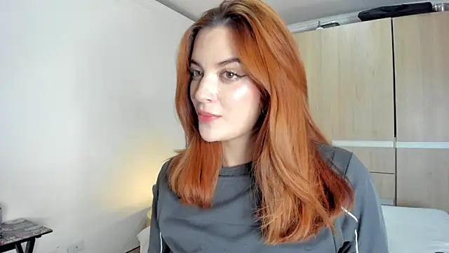 Bellacrox online show from 12-12-24, 04:04