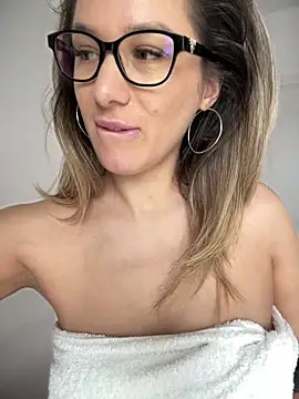 Snapshot of HotXMom chatting on 03-01-25, 10:55 HotXMom online show from 03-01-25, 10:55