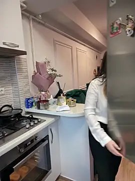 HotXMom online show from 02-05-26, 07:13