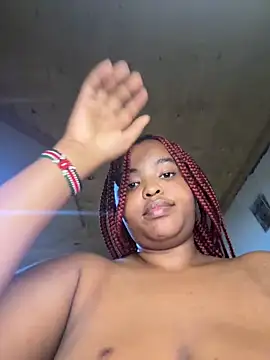 Snapshot of Linahlove chatting on 12-26-24, 08:11 Linahlove online show from 12-26-24, 08:11