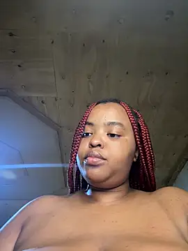 Snapshot of Linahlove chatting on 12-29-24, 08:26 Linahlove online show from 12-29-24, 08:26