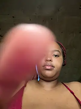 Snapshot of Linahlove chatting on 01-01-25, 10:03 Linahlove online show from 01-01-25, 10:03