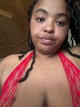 Snapshot of Linahlove chatting on 01-14-25, 07:38 Linahlove online show from 01-14-25, 07:38