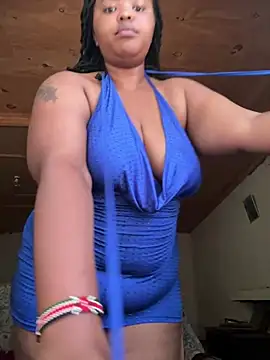 Snapshot of Linahlove chatting on 02-17-25, 09:24 Linahlove online show from 02-17-25, 09:24