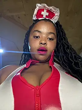 Snapshot of Linahlove chatting on 02-22-25, 07:03 Linahlove online show from 02-22-25, 07:03