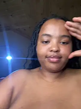 Snapshot of Linahlove chatting on 03-10-25, 07:07 Linahlove online show from 03-10-25, 07:07