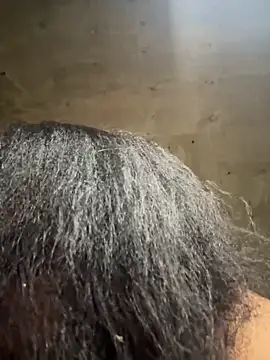 Snapshot of Linahlove chatting on 03-22-25, 08:15 Linahlove online show from 03-22-25, 08:15