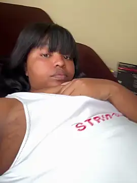 Snapshot of Linahlove chatting on 10-11-25, 09:41 Linahlove online show from 10-11-25, 09:41