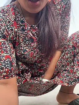 Snapshot of Ishikarana chatting on 02-08-25, 09:56 Ishikarana online show from 02-08-25, 09:56