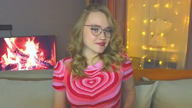 Aurora Golden1 online show from 12-19-24, 06:45