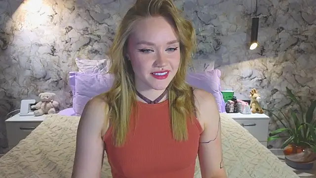 Aurora Golden1 online show from 11-28-25, 05:04