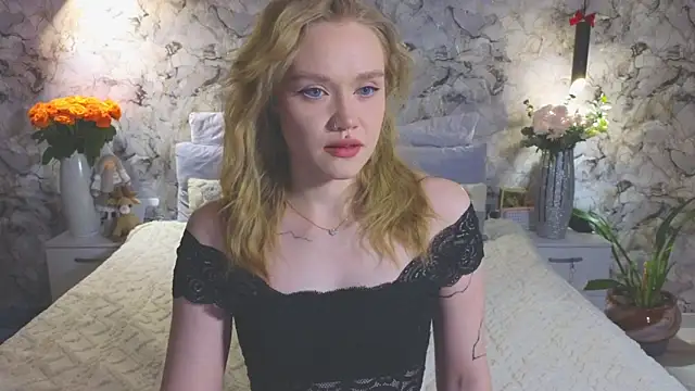 Aurora Golden1 online show from 02-17-26, 04:35