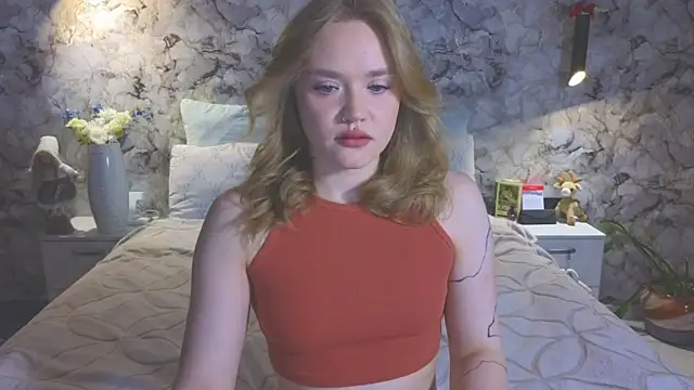 Aurora Golden1 online show from 04-13-26, 03:23