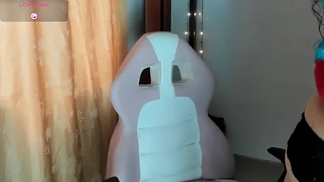 jessica hot 28 online show from 09-16-25, 05:03