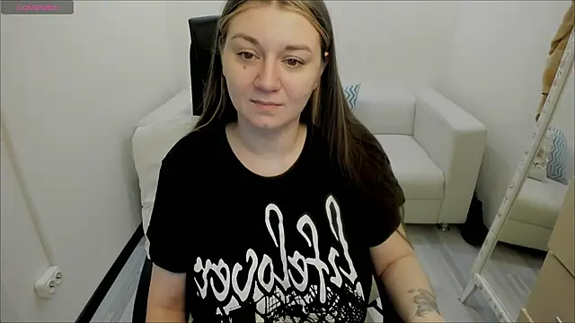 AlisaBacker online show from 01-23-25, 04:04