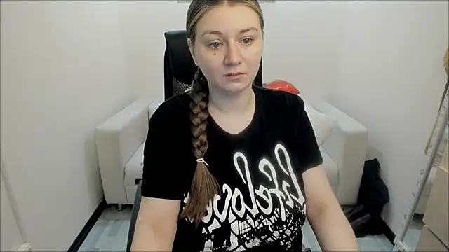 AlisaBacker online show from 02-24-25, 09:31