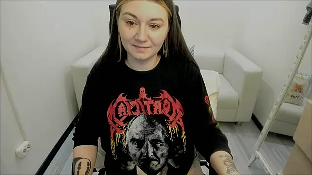 AlisaBacker online show from 03-20-25, 04:31