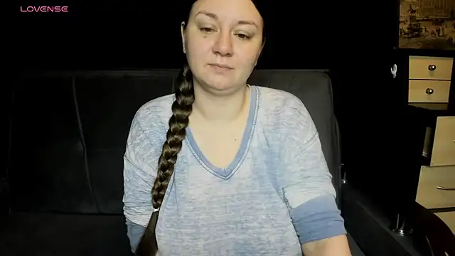 Snapshot of AlisaBacker chatting on 06-14-26, 01:25 AlisaBacker online show from 06-14-26, 01:25