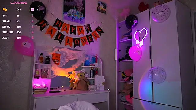 soffy  kisss online show from 11-02-25, 06:21