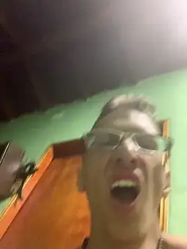 Snapshot of SOYMRX chatting on 12-28-24, 11:05 SOYMRX online show from 12-28-24, 11:05