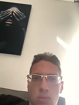 Snapshot of SOYMRX chatting on 01-05-25, 08:21 SOYMRX online show from 01-05-25, 08:21