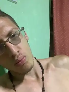 Snapshot of SOYMRX chatting on 01-12-25, 02:45 SOYMRX online show from 01-12-25, 02:45