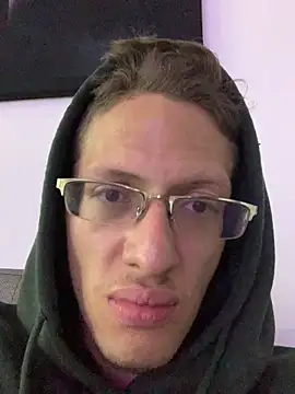 Snapshot of SOYMRX chatting on 01-21-25, 02:22 SOYMRX online show from 01-21-25, 02:22