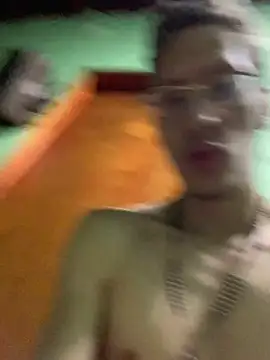 Snapshot of SOYMRX chatting on 02-15-25, 03:20 SOYMRX online show from 02-15-25, 03:20