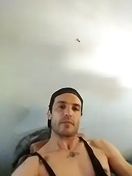 EmeEme11 online show from 11-18-25, 06:34