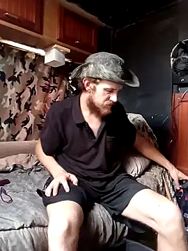 Snapshot of hothippie420 chatting on 09-16-25, 06:42 hothippie420 online show from 09-16-25, 06:42