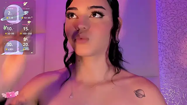 Snapshot of Summer_walkerr chatting on 01-17-25, 06:44 Summer walkerr online show from 01-17-25, 06:44