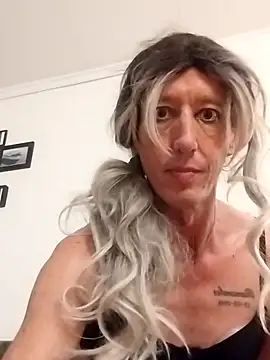 AlexiaXXL online show from 12-18-25, 05:57