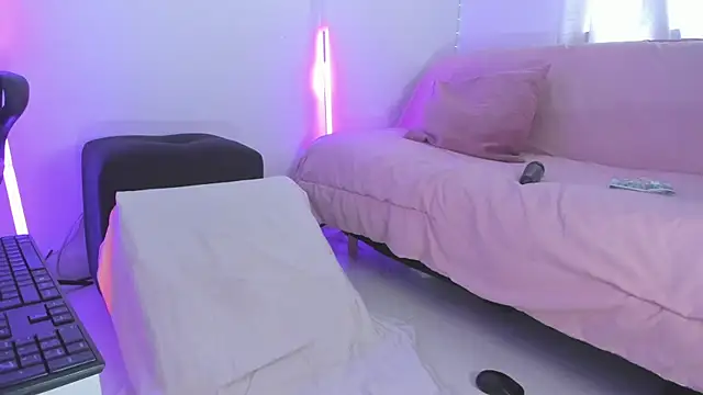 ImBlackEyes online show from 04-07-26, 01:44