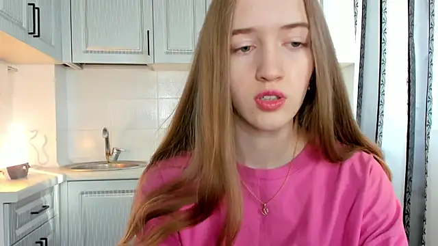 leslie my lovee online show from 11-15-25, 08:00