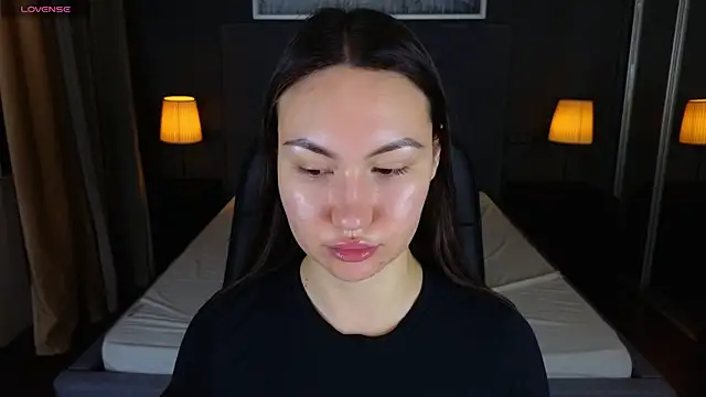 Snapshot of GIGI_BENNET chatting on 12-18-24, 05:15 GIGI BENNET online show from 12-18-24, 05:15