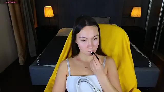 Snapshot of GIGI_BENNET chatting on 12-22-24, 08:38 GIGI BENNET online show from 12-22-24, 08:38