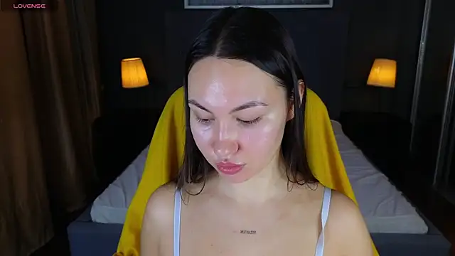 Snapshot of GIGI_BENNET chatting on 12-30-24, 05:26 GIGI BENNET online show from 12-30-24, 05:26