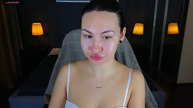 Snapshot of GIGI_BENNET chatting on 01-04-25, 05:27 GIGI BENNET online show from 01-04-25, 05:27