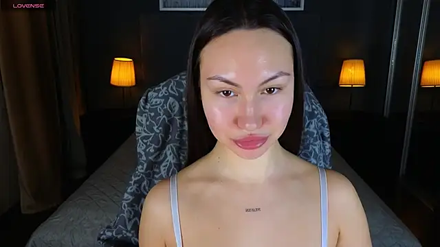 Snapshot of GIGI_BENNET chatting on 02-28-25, 05:15 GIGI BENNET online show from 02-28-25, 05:15