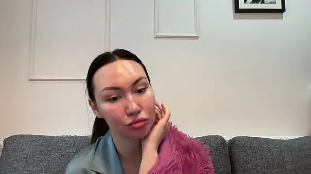 Snapshot of GIGI_BENNET chatting on 03-16-25, 08:10 GIGI BENNET online show from 03-16-25, 08:10