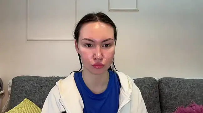 Snapshot of GIGI_BENNET chatting on 03-18-25, 04:58 GIGI BENNET online show from 03-18-25, 04:58