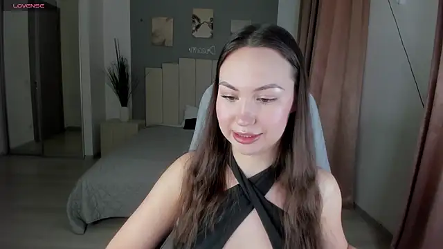 Snapshot of GIGI_BENNET chatting on 03-21-25, 02:29 GIGI BENNET online show from 03-21-25, 02:29